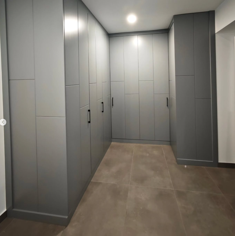 vestidor con puertas (5)