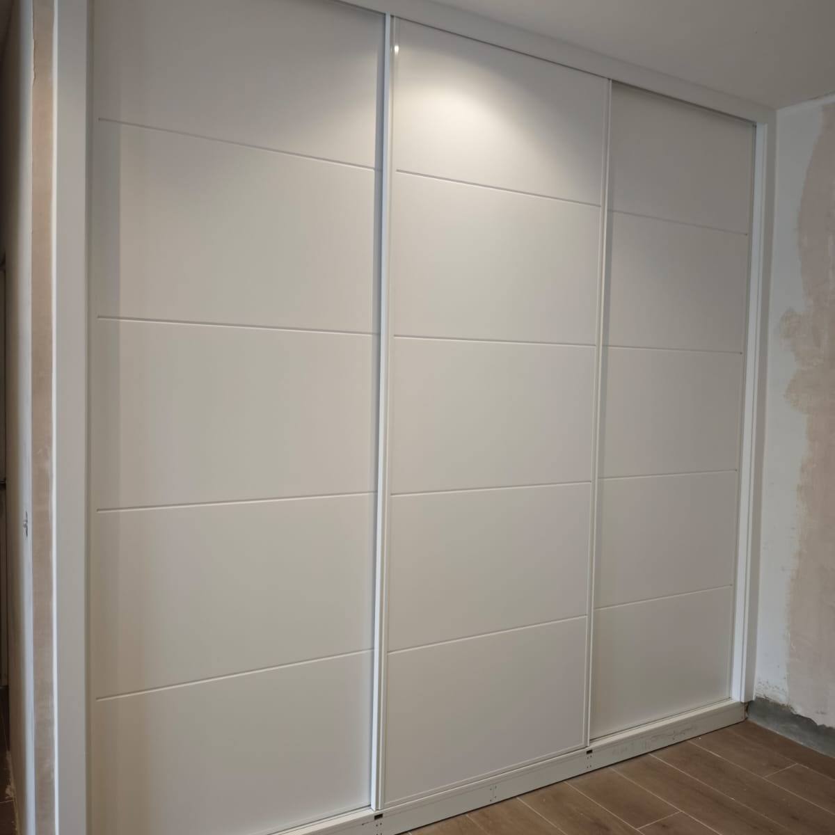 armario 3 puertas corrediza blanco